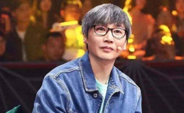 京剧版小苹果瞿颖:抛弃高圆圆徐静蕾，让瞿颖苦等11年，内地版“摄影师”至今单身