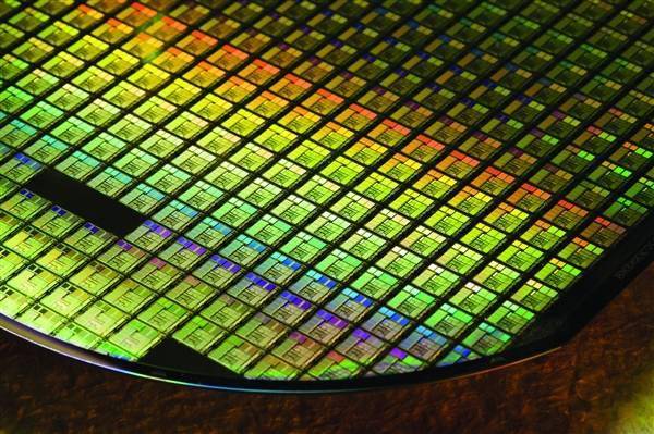 苹果特别版销量:台积电贵出天际 谷歌手机处理器仍用三星4nm：AMD高通也在转单