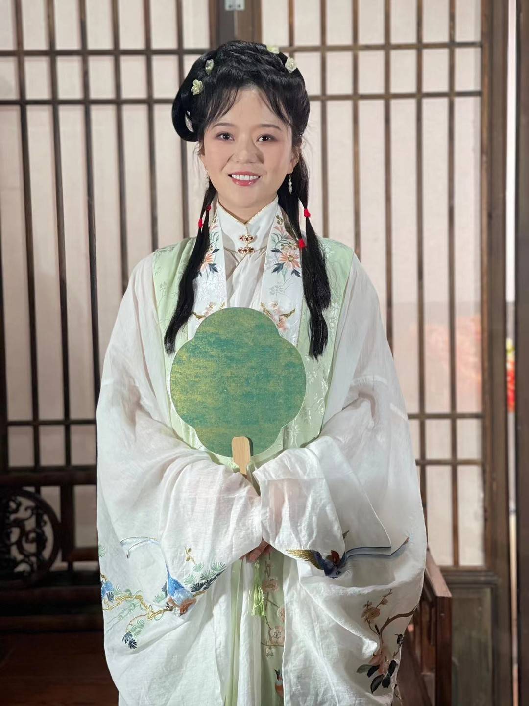 妙阅小说苹果版:我为书狂｜《中国诗词大会》冠军陈更：阅读让我“分裂” 也让我游刃有余