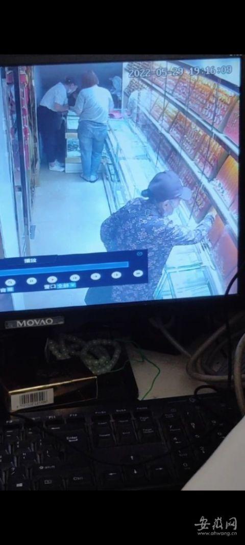 吃饭手机丢失店家新闻手机变异新闻来自三天后